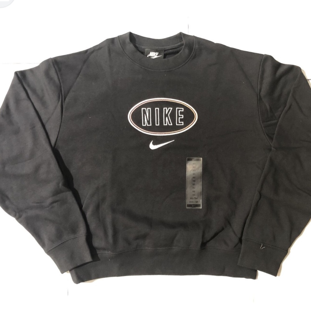 nike black sweatshirt
